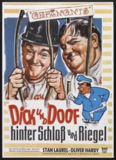 stream Hinter Schloss und Riegel (1931)